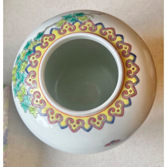 Antique Famille Hand-Painted Chinese Porcelain Vase 7" with Mark White Pink Gree - Picture 8 of 16